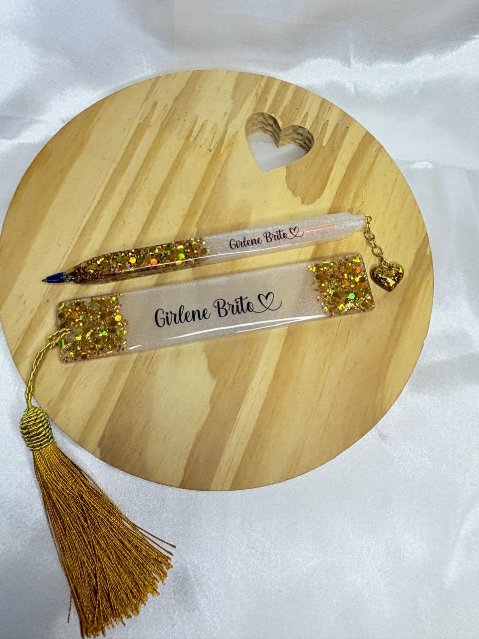 Kit Caneta recarregável + Marca página